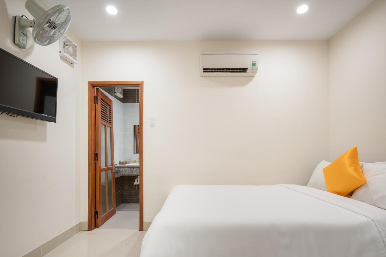 Lotus Rock 05 Hotel Дананг Екстер'єр фото