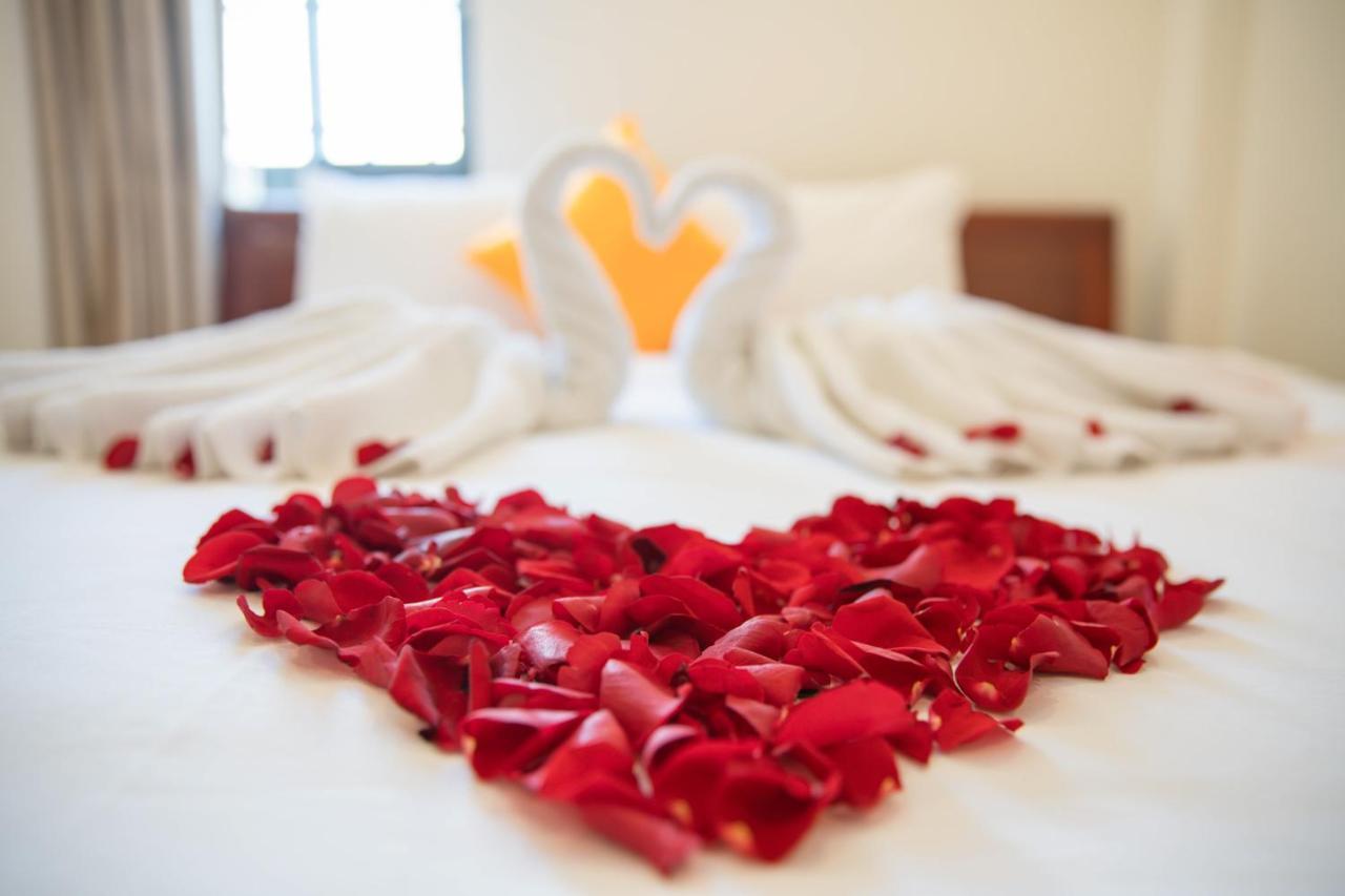 Lotus Rock 05 Hotel Дананг Екстер'єр фото